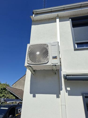 Installation et mise en service frigorifique d'un quadri split